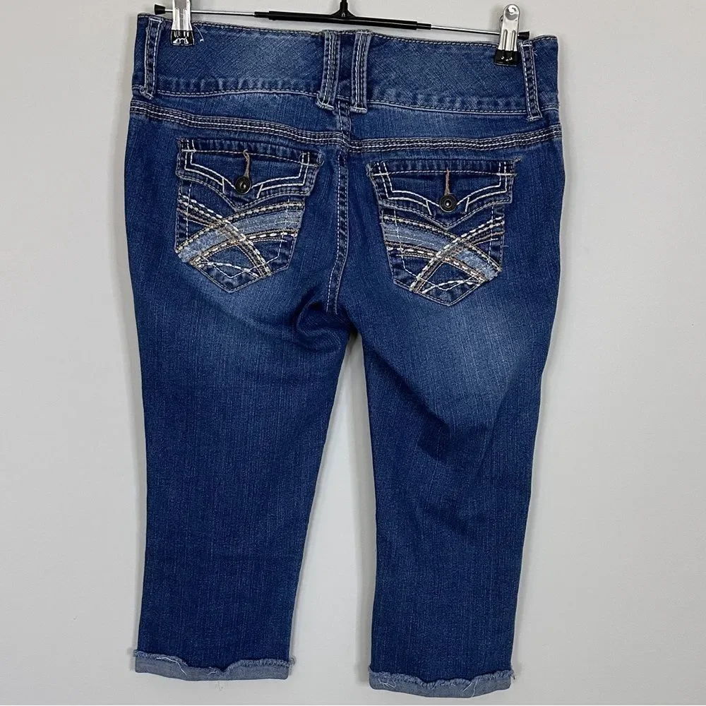 Rue 21 Jean Capris. Size: 7 - Picture 2 of 3